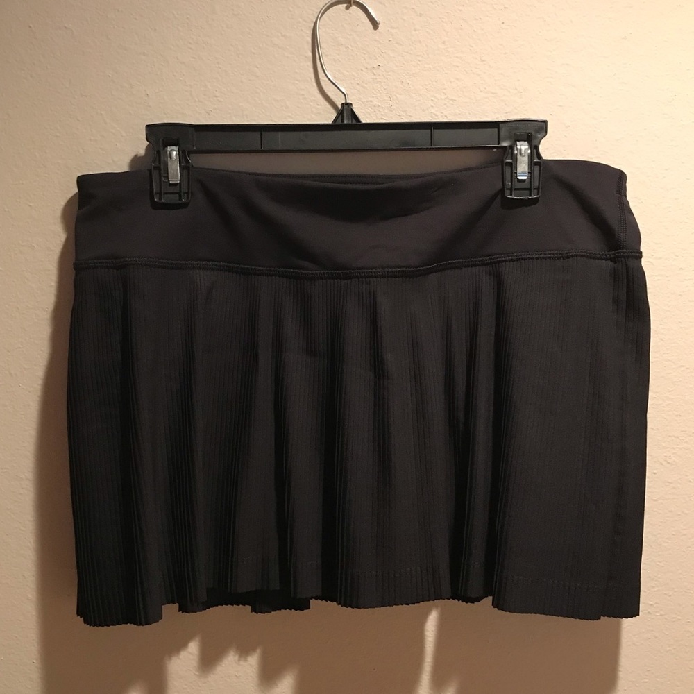 Lululemon Pleat to Street Skirt